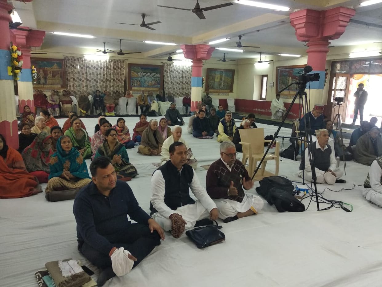 Navdha Bhakti and Bharat Charitra Katha second day in Geeta Vatika gorakhpur