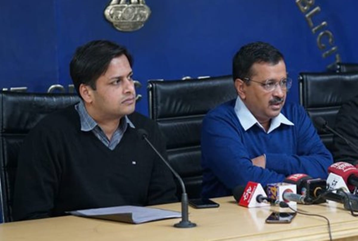 Delhi lg orders immediate removal of jasmine shah and other private person from discoms as govt nominee