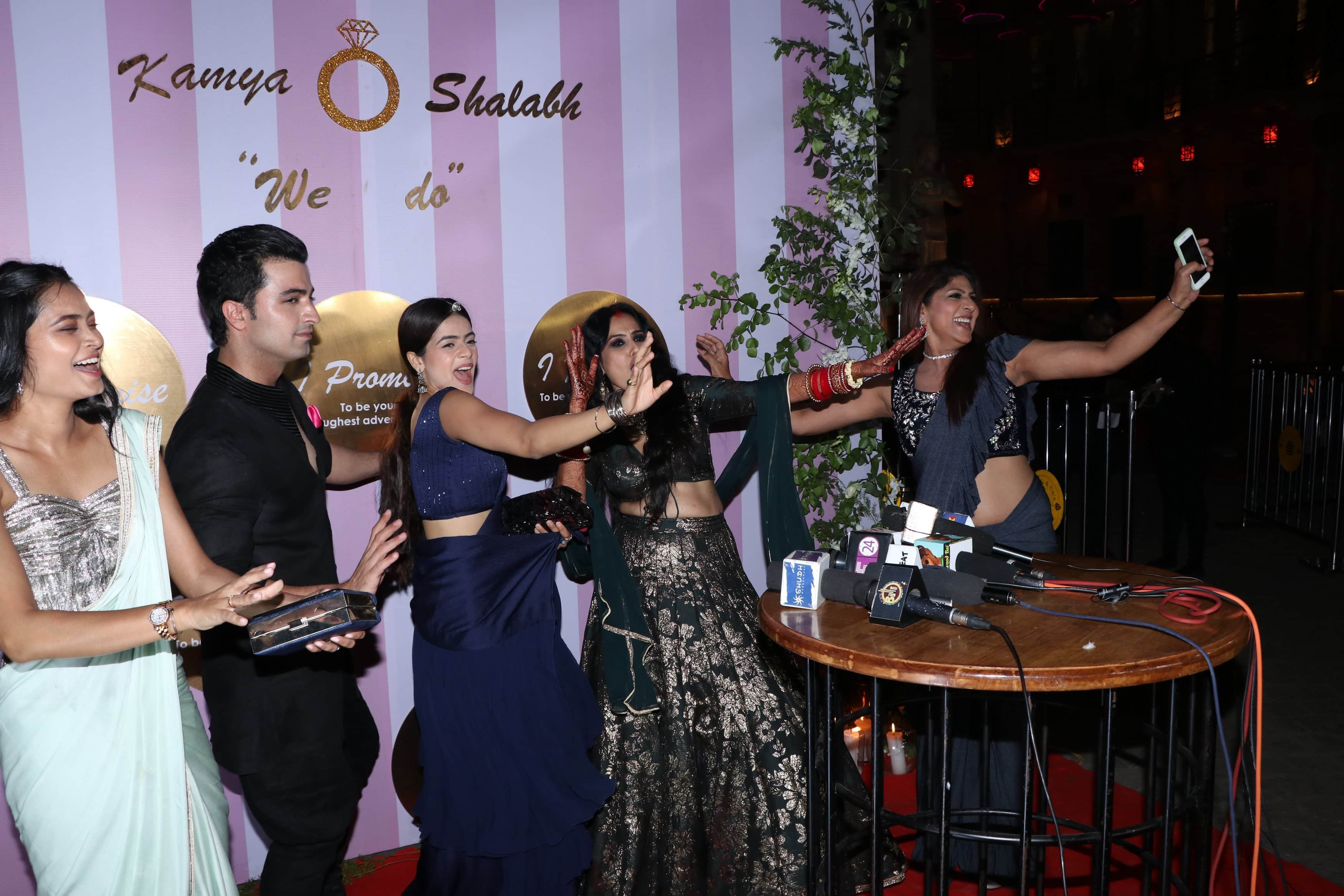Kamya Punjabi shared romantic dinner date picture with husband Shalabh Dang