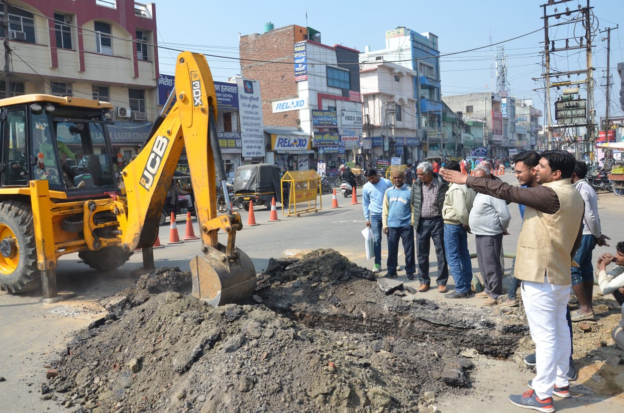road digging, jaam, water pipe line