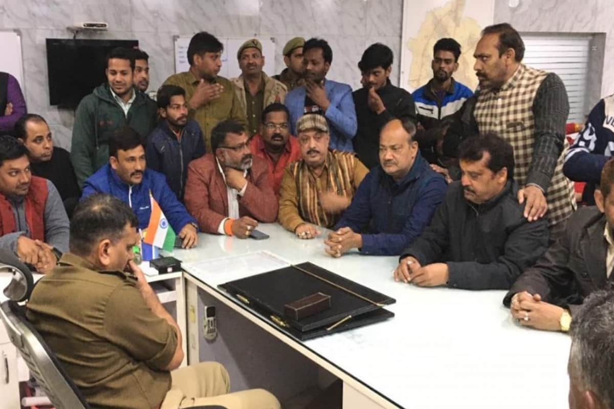 SSI posting has changed by SSP in case of threatening to shoot BJP leaders  at Meerut