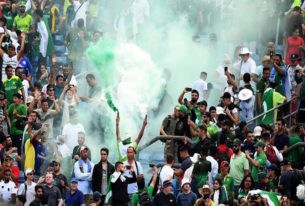 Pakistan batsman Khushdil Shah ruled out for three weeks