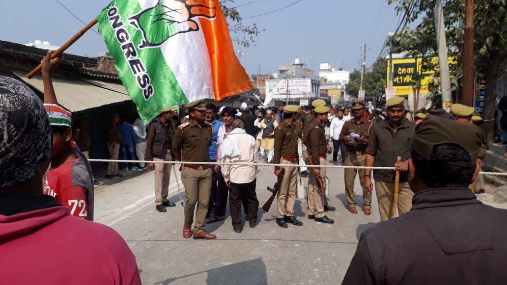 priyanka gandhi visit in azamgarh