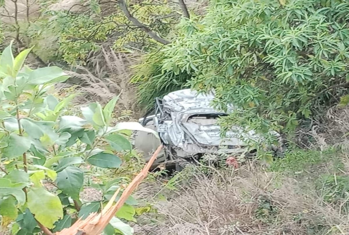 Car rolled off hill while learning driving, two including BSF jawan killed