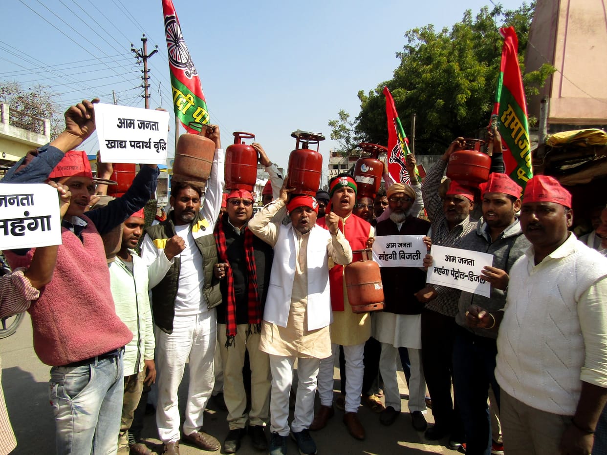 Protests start over the price of domestic gas cylinders