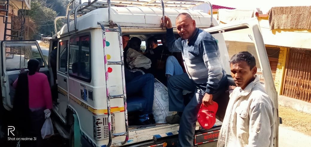 Seven thousand population dependent on private taxis