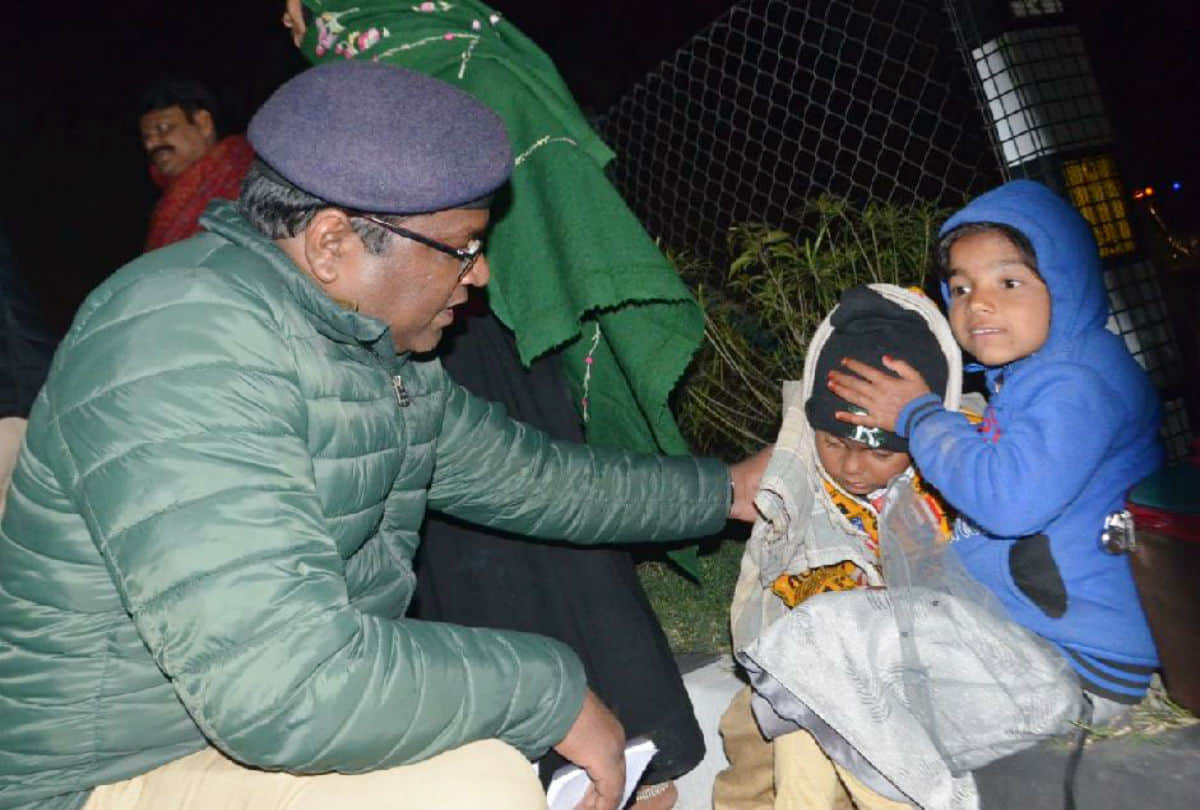 agra lucknow expressway bus accident victims