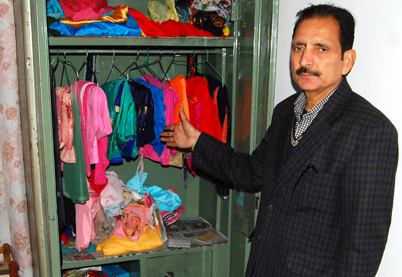 Cash, jewelery and goods stolen from the house of a relative of a former MP