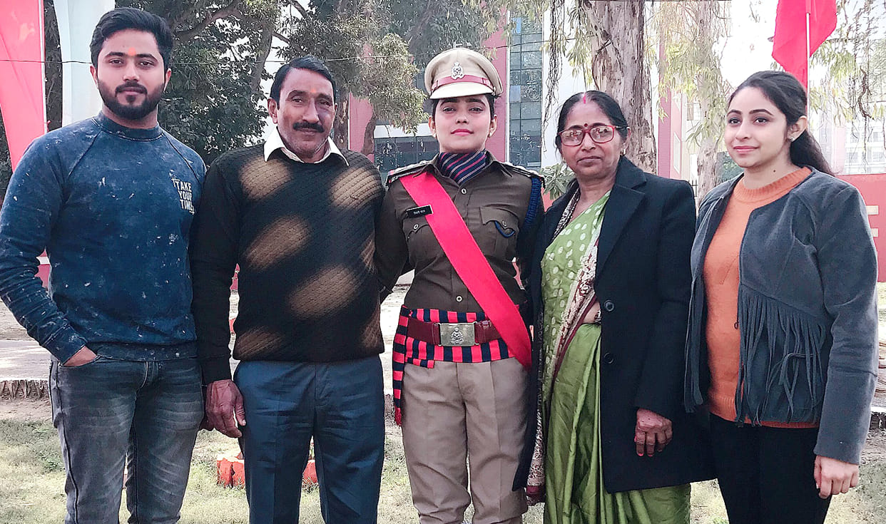 Shivani Yadav Deputy Jailor of Bijnor