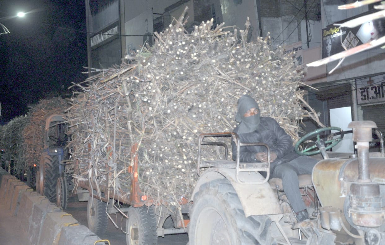 Shamli mill closed for seven hours; Sugarcane vehicles jammed in the evening