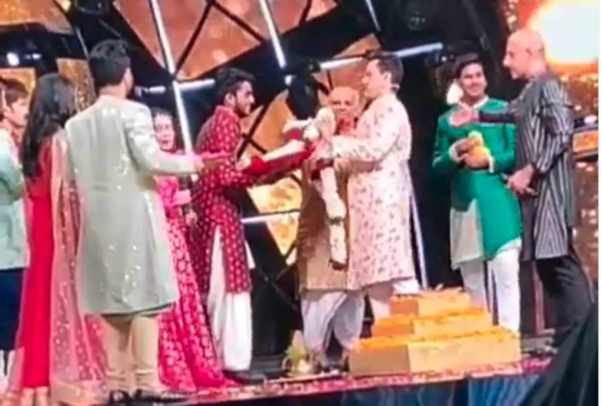 aditya narayan statement on aditya narayan and his wedding video