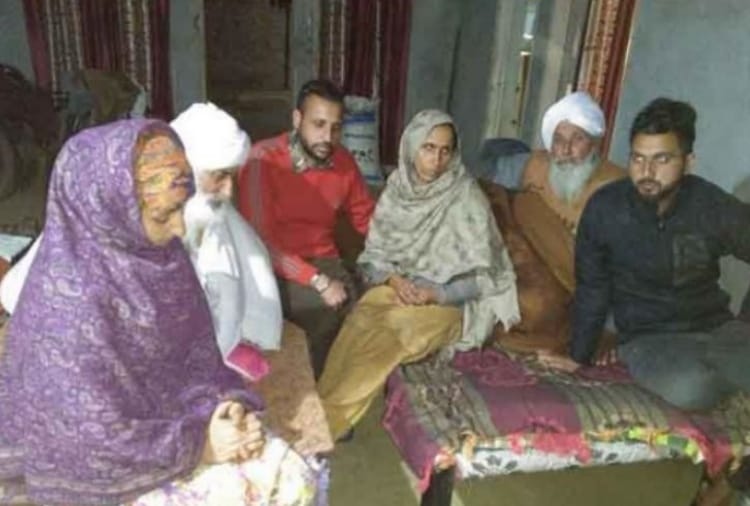 Know about Shaheed Sukhjinder Singh's Family condition, a year after Pulwama attack
