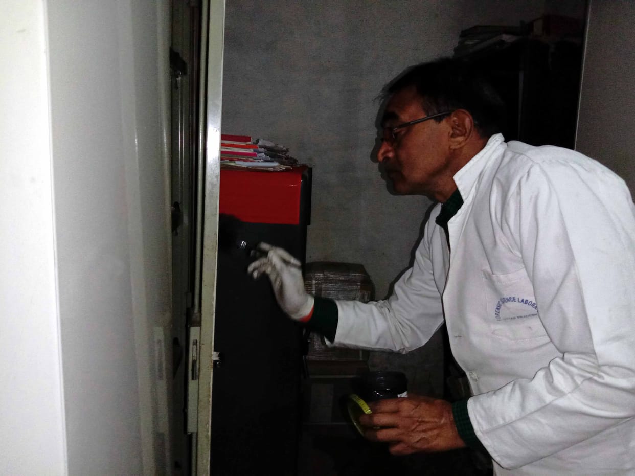 Theft in Baroda Gramin Bank, could not open the vault