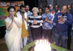 सहारनपुर के गोविंद नगर में पुलवामा शहीद को कैंडल जलाकर श्रद्धांजलि देते भाजपाई।