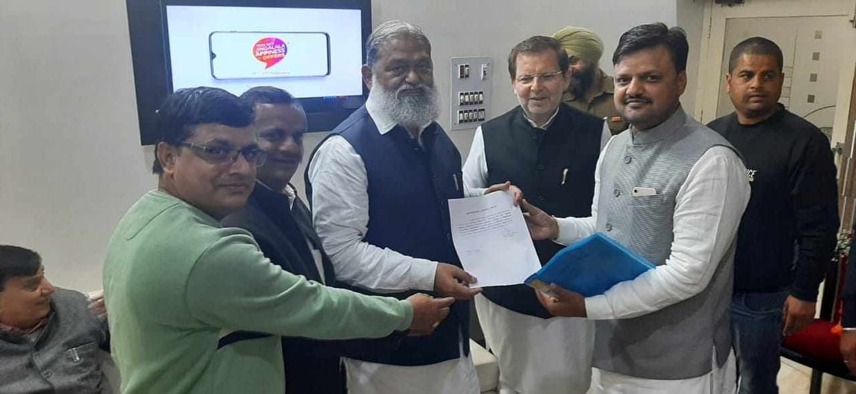 Minister Vij will visit Jhajjar next month on complaints of scams