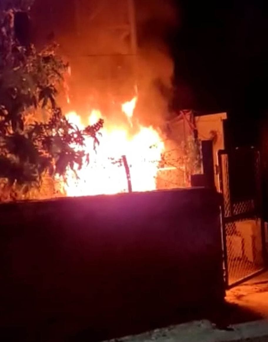 jio tower caught fire in hamirpur