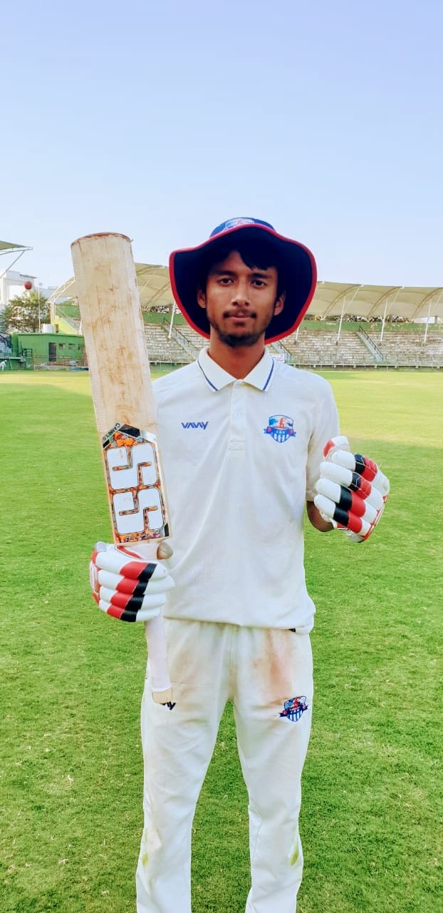 Haldwani's Kamal Kanyal's century against Maharashtra
