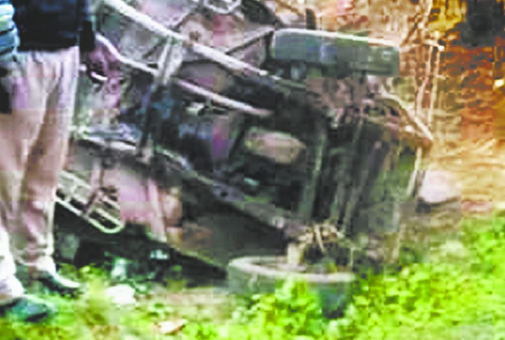 three died in an accident in balrampur.
