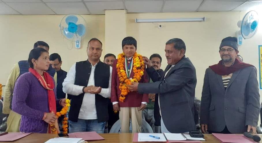 Bahadur Rakhi honored in BDC meeting