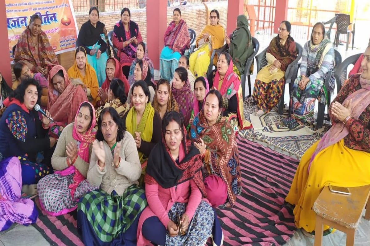 Women protesting against citizenship law for eighteen days in Deoband