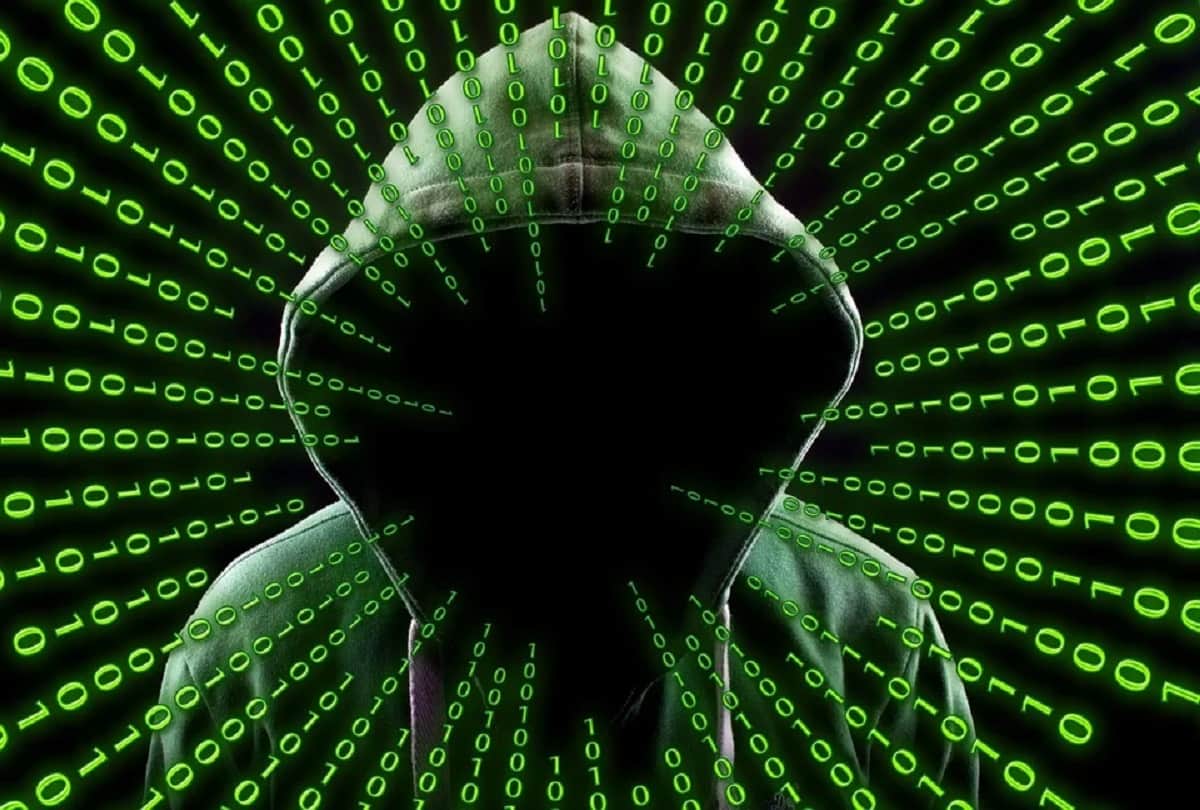 How Spyware and malware Apps Reach In Your Phone AND How Can They Be Identified all you need to know
