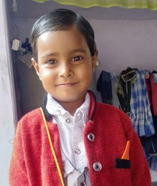 Girl child dies in collision with Bolero