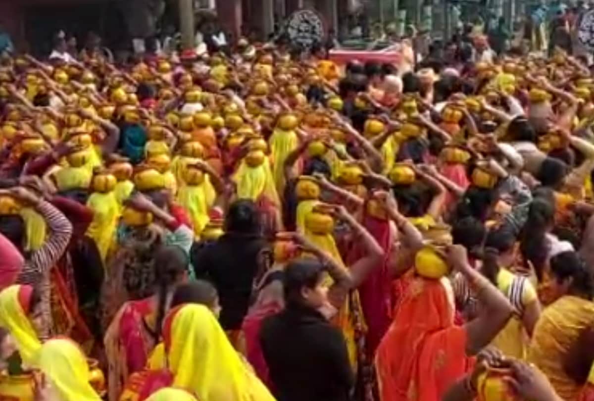 women start kalash yatra from gorakhnath temple to mansarovar temple
