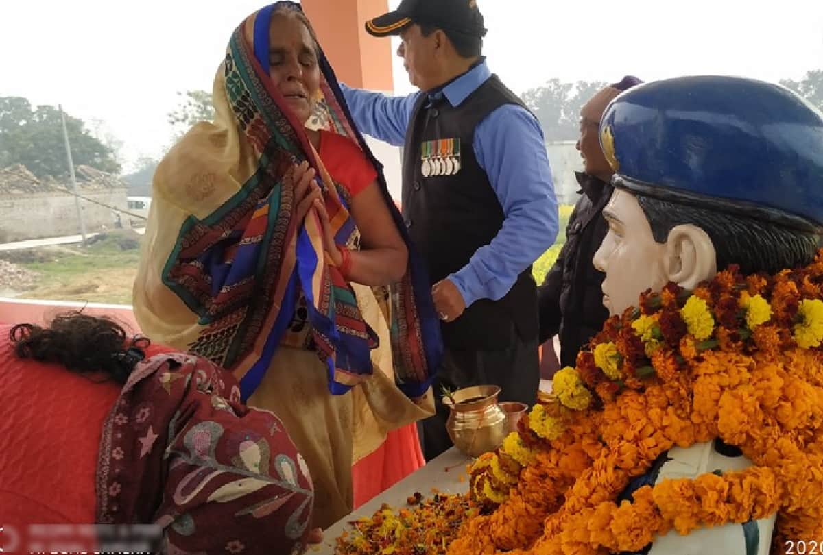 martyr pankaj tripathi special Family story after pulwama terror attack