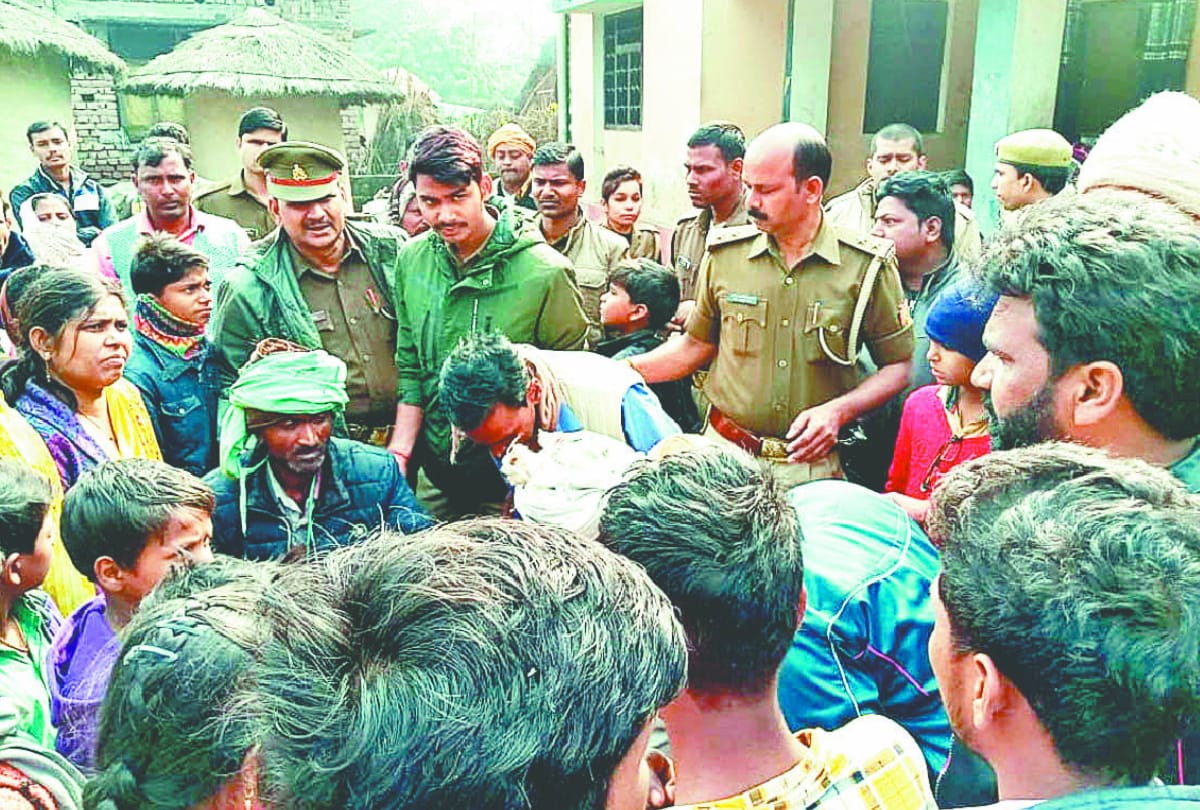 two groups fight for land in kushinagar