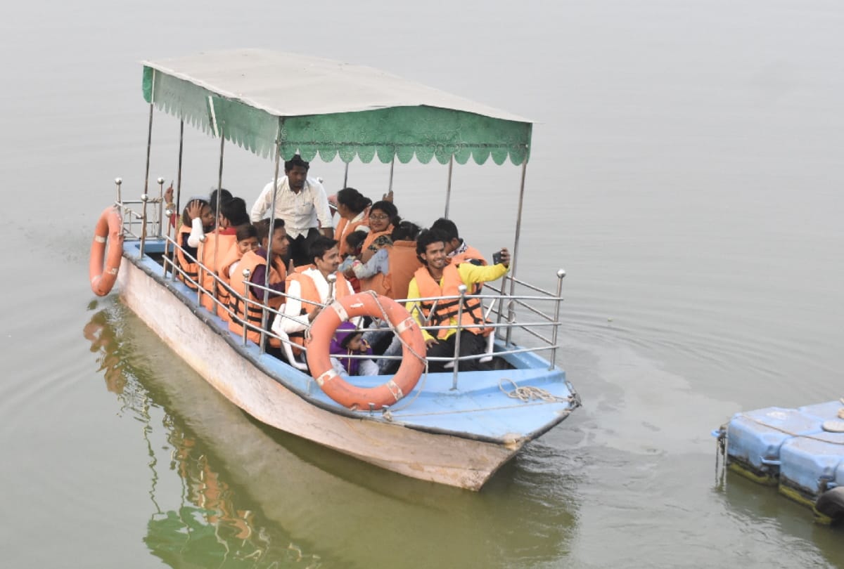 next week will be able to enjoy speed boat and jet ski in Ramgarhital
