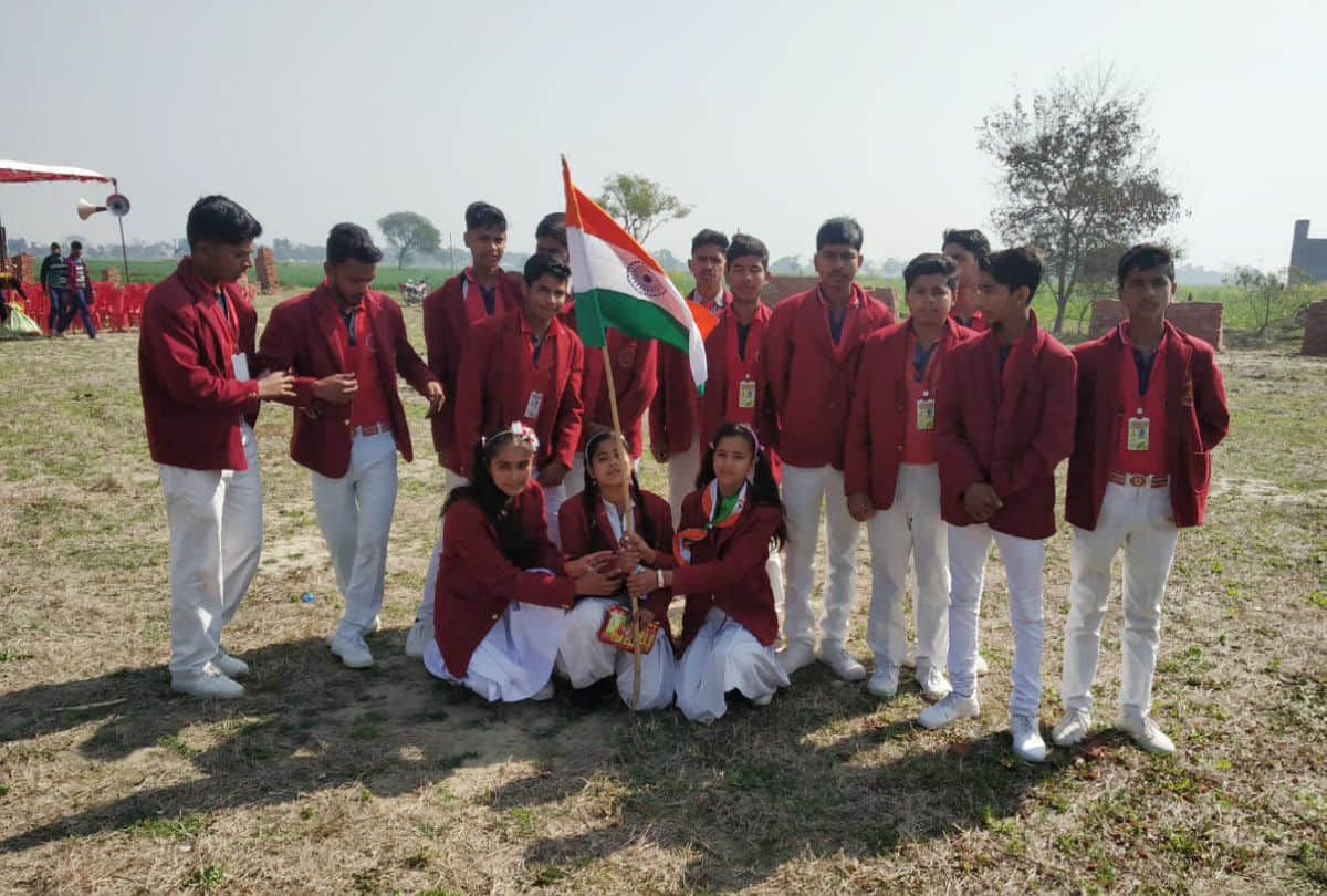 Pulwama Martyr Ram Vakeel Tribute In Mainpuri