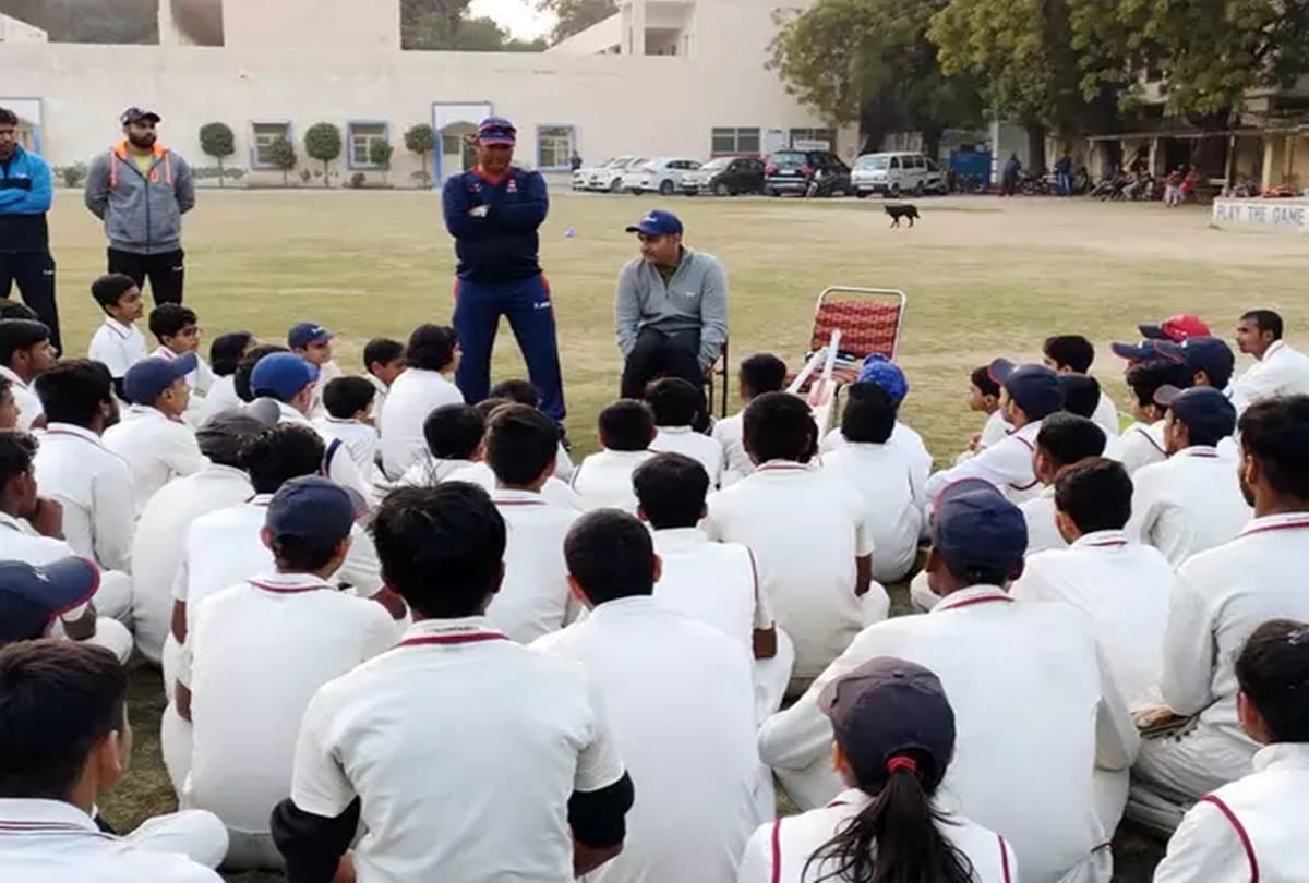 Pulwama terror Attack: Virender Sehwag Salutes Martyrs, Feels Honoured To Train Their Children