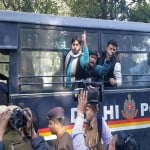 हिरासत में लिए गए जामिया के छात्र