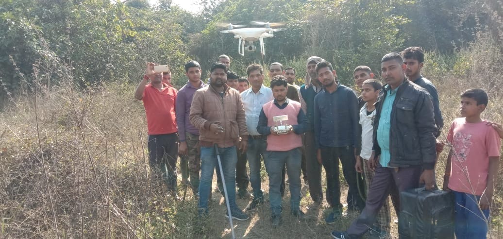 Leopard changes footprints in Kandhi village