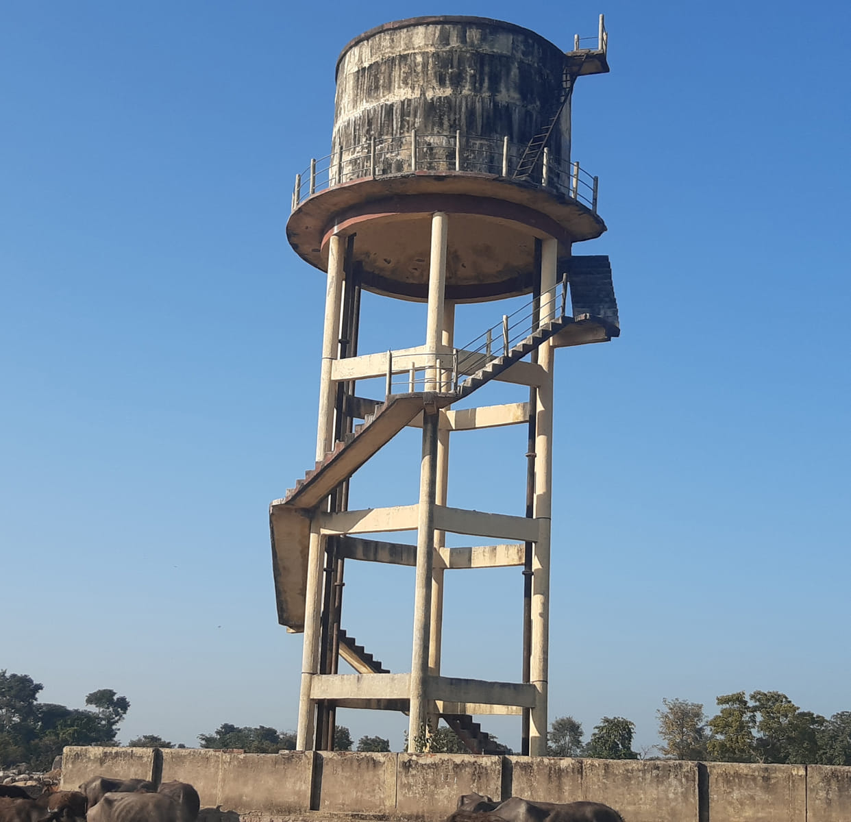Leakage in water tank, water not reaching village
