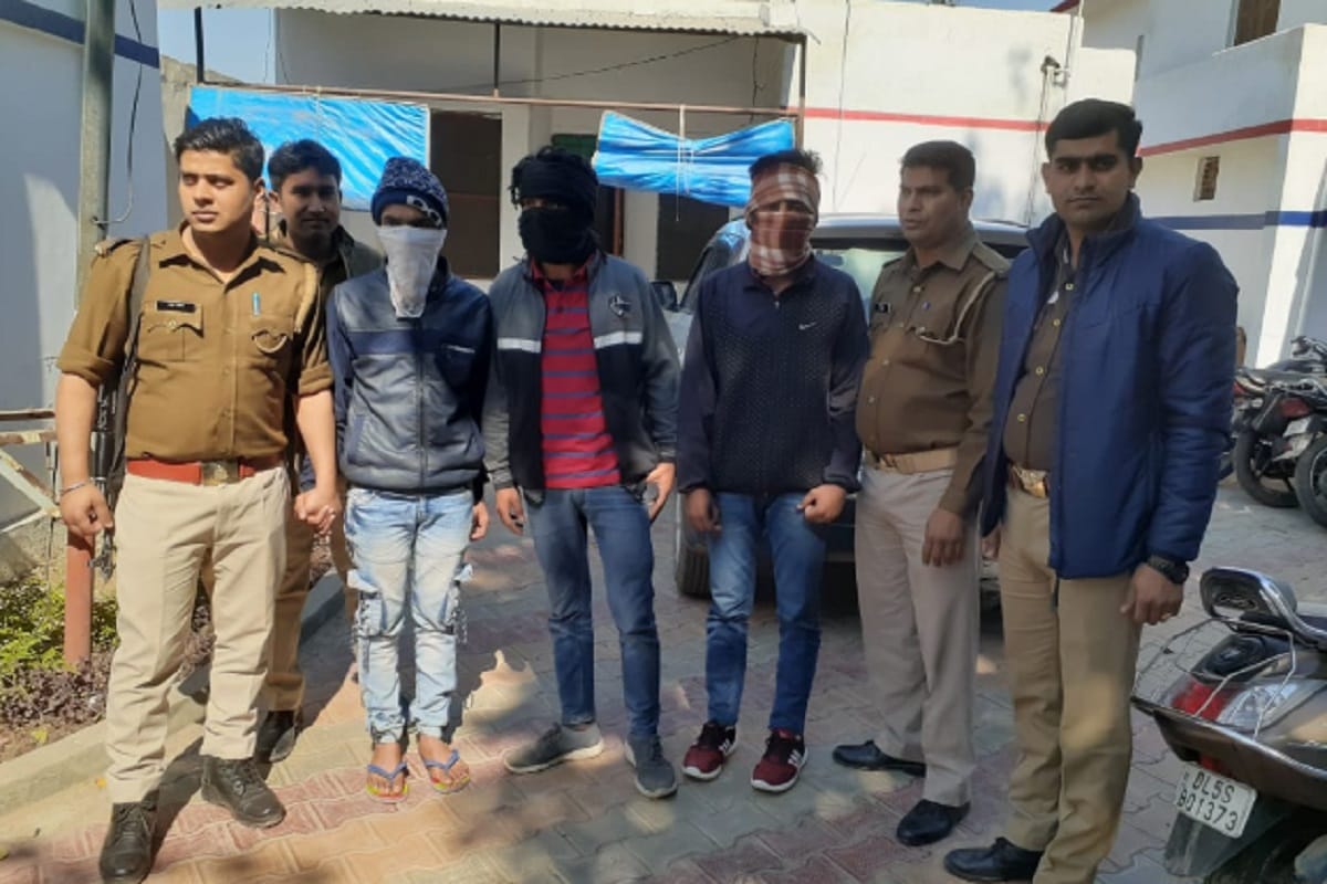 Police has revealed the murder of the director in Baghpat