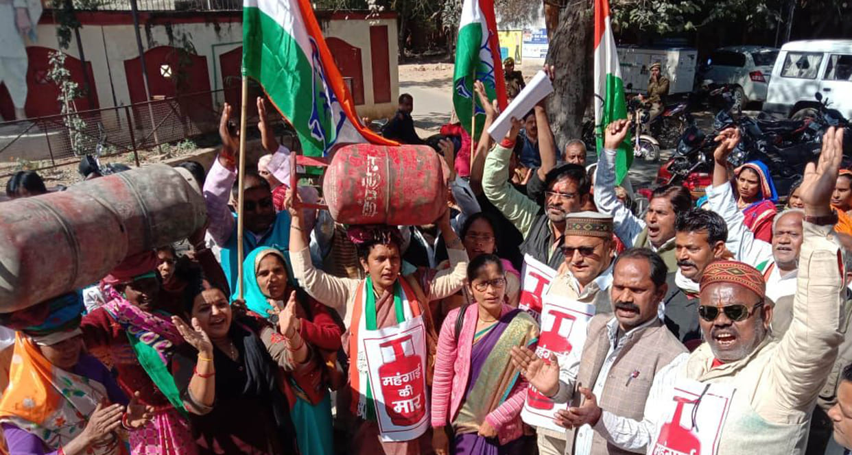 Demonstration against LPG price rise