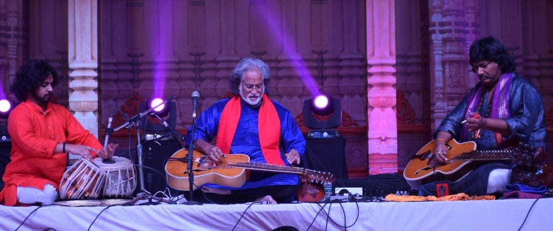Grammy Award winner Vishwamohan Bhatt captivates audience