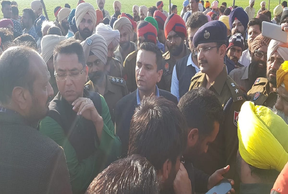 sangrur school van got fire burn four children alive