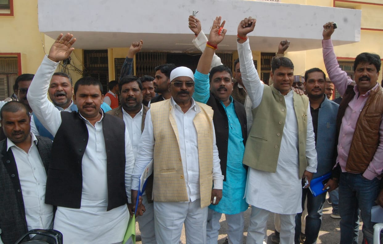 jila panchyat meeting postphoned