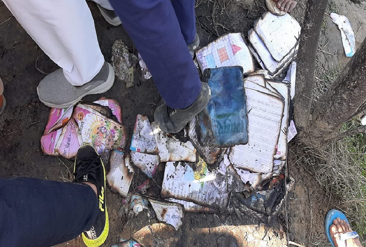 sangrur school van got fire burn four children alive
