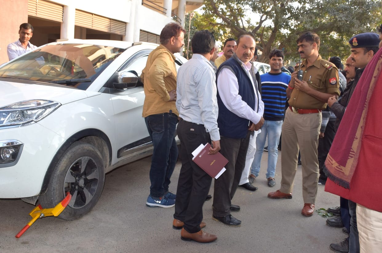 Power and opposition united to get rid of the car