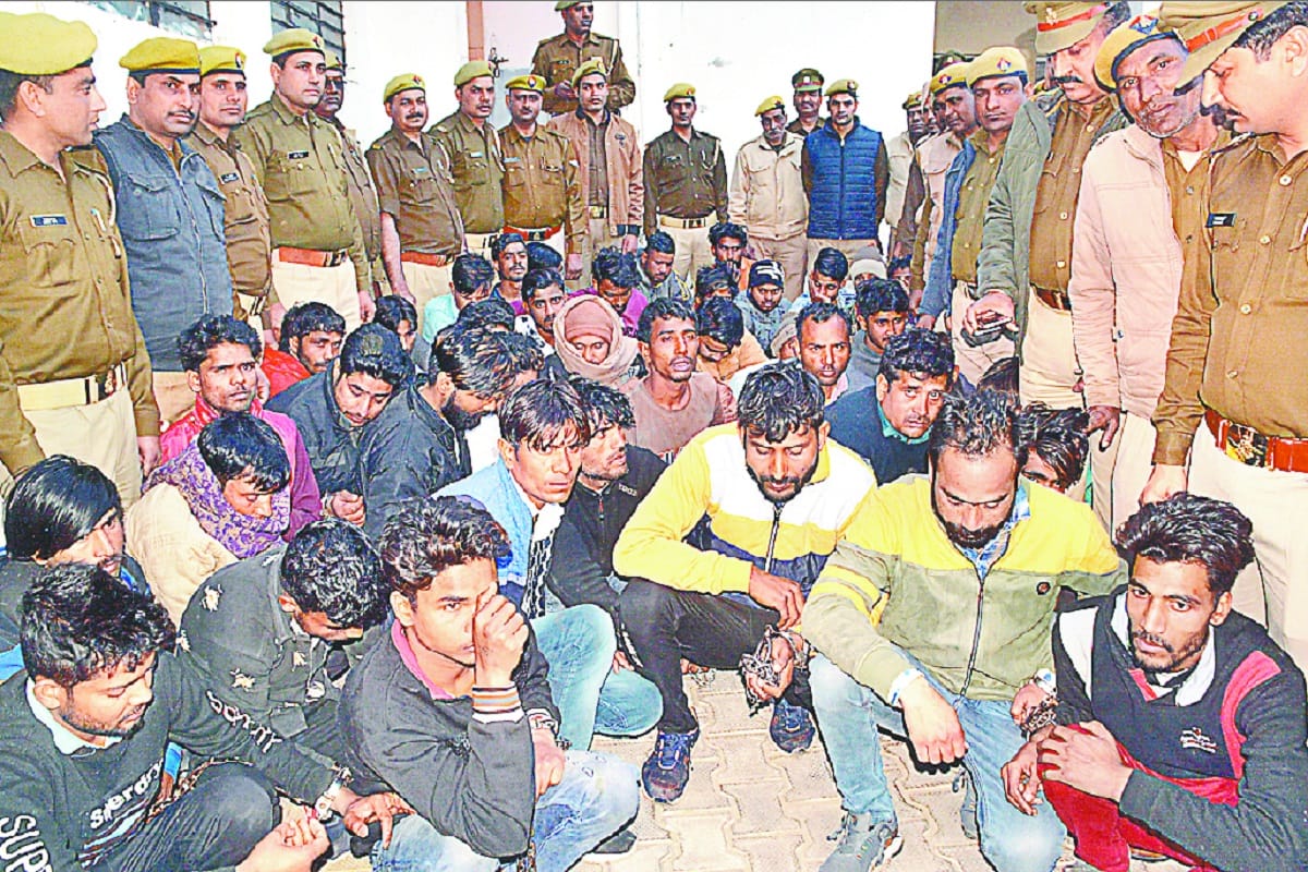 Police has arrested 54 accused after a interstate gang busted in Meerut city