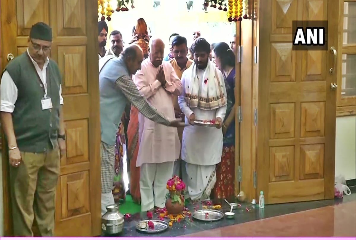Mohan Bhagwat inaugurates Gujarat RSS headquarters in Ahmedabad