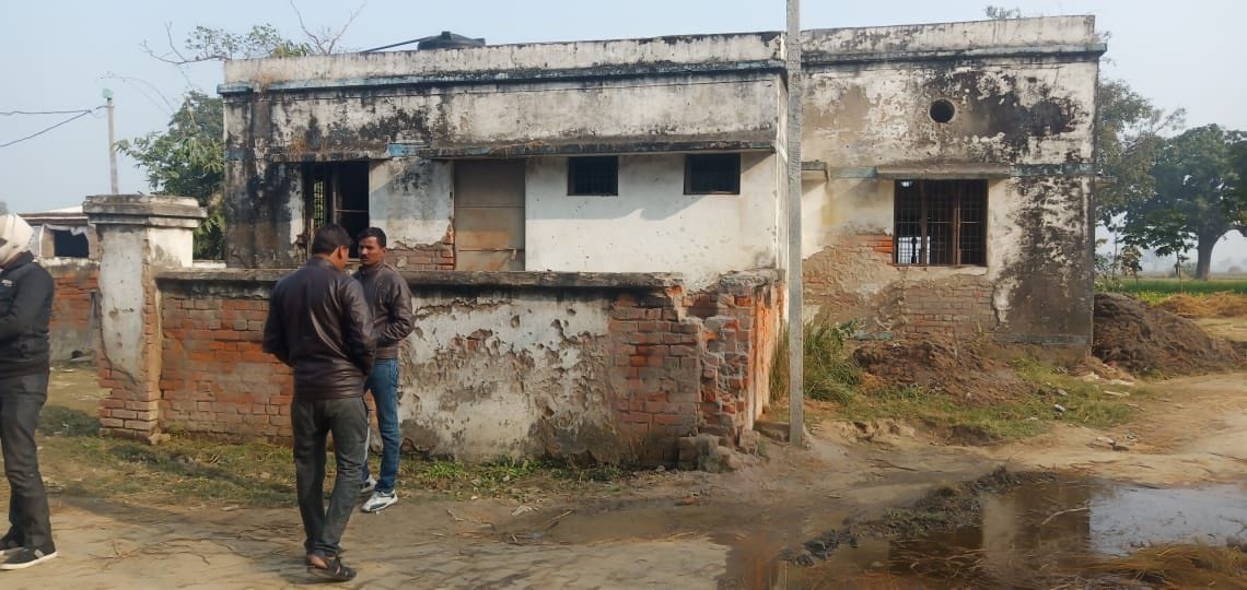 Panchayat Bhavan: Tabela built somewhere, gambling takes place somewhere