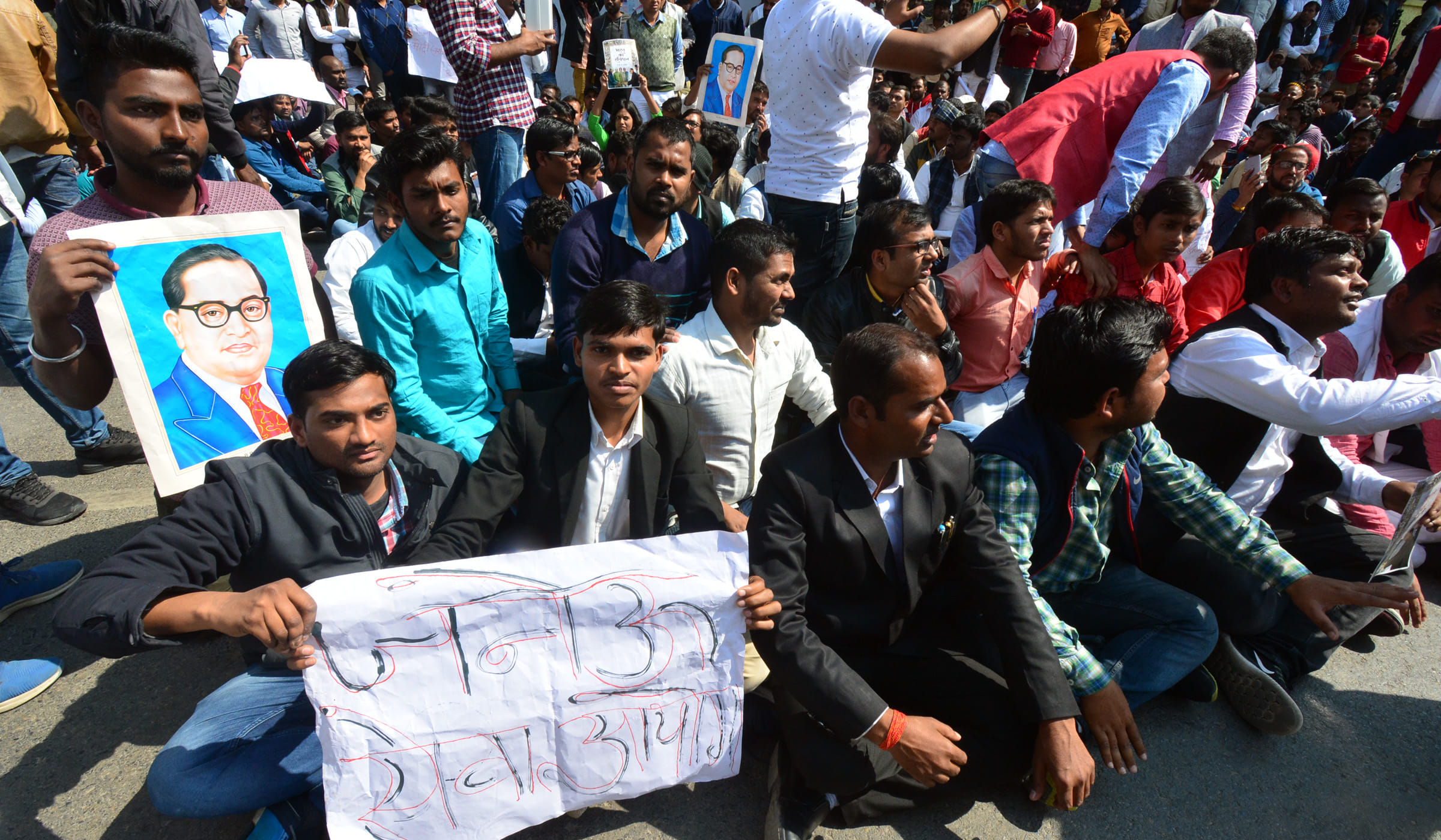 UPPSC provoking candidates landed on road