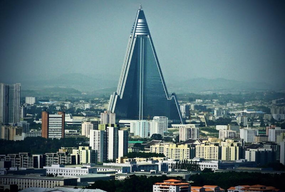 North Korea Ryugyong Hotel Known As Cursed Hotel In The World