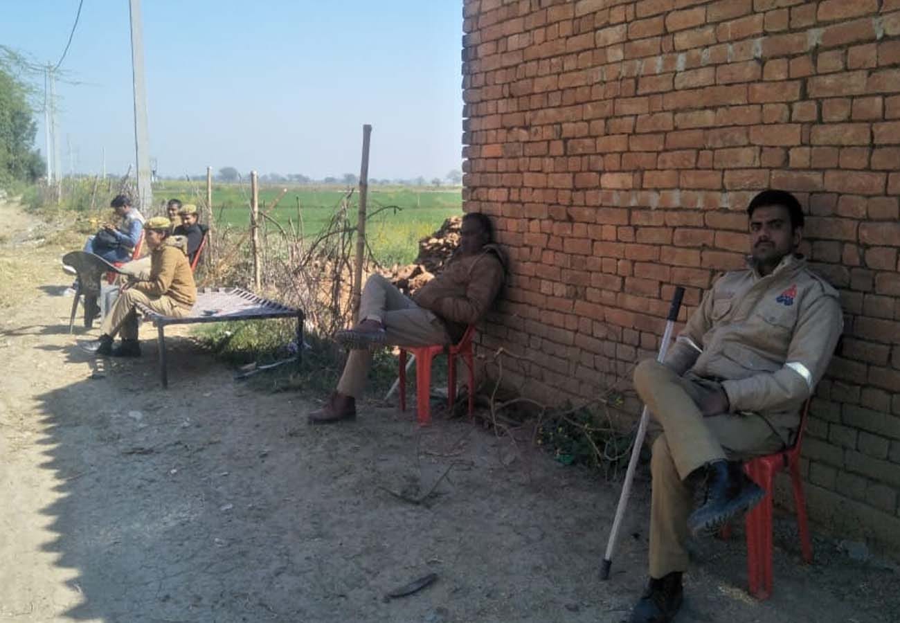 Deadly attack on the inspector in jalaun