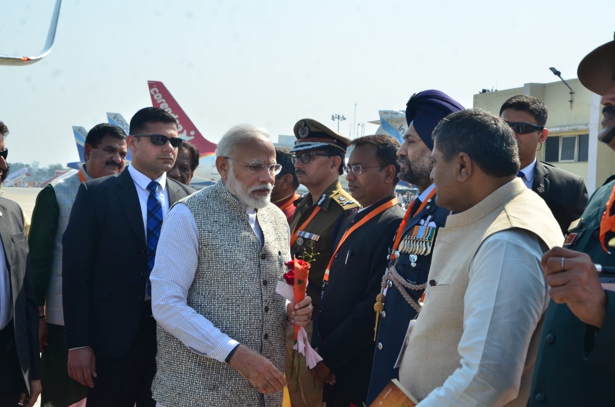 Before Modi's departure at Varanasi Airport, PM Modi gave this big lesson to BJP workers