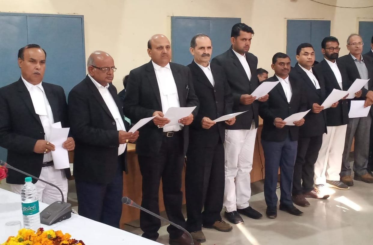 Revenue bar association officials swear in